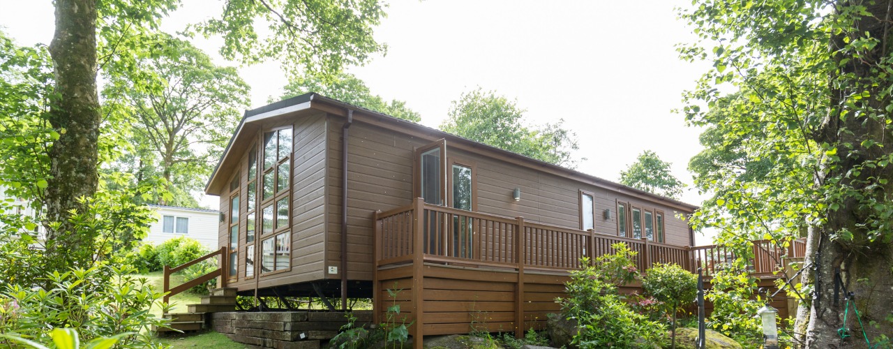 Luxury Lodge with hot tub at Snowdonia Holiday Park