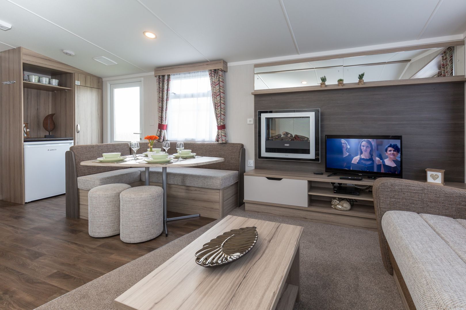 2 Bed Snowdrop Caravan, Dog Friendly, Pentire Coastal Holiday Park 2 Bed Snowdrop Caravan, Dog Friendly, Pentire Coastal Holiday Park