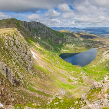 cairngorms cairngorm mountains national park scotland scottish highlands aviemore