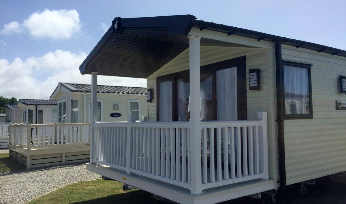 2Bedroom PetFriendly Gold Plus Newer Model Caravan with Veranda