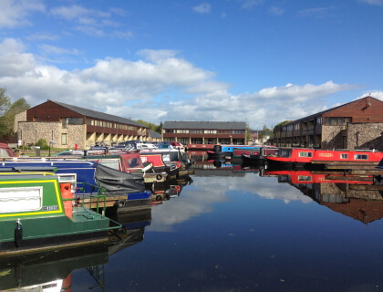 Lancaster Canal Waterside Accommodation tewitfield marina lake district cumbria lancaster lancashire canal 