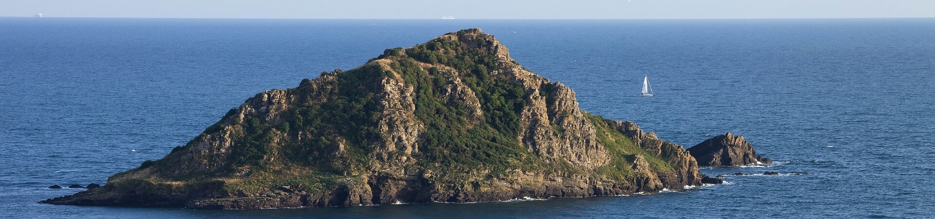 The Great Mewstone