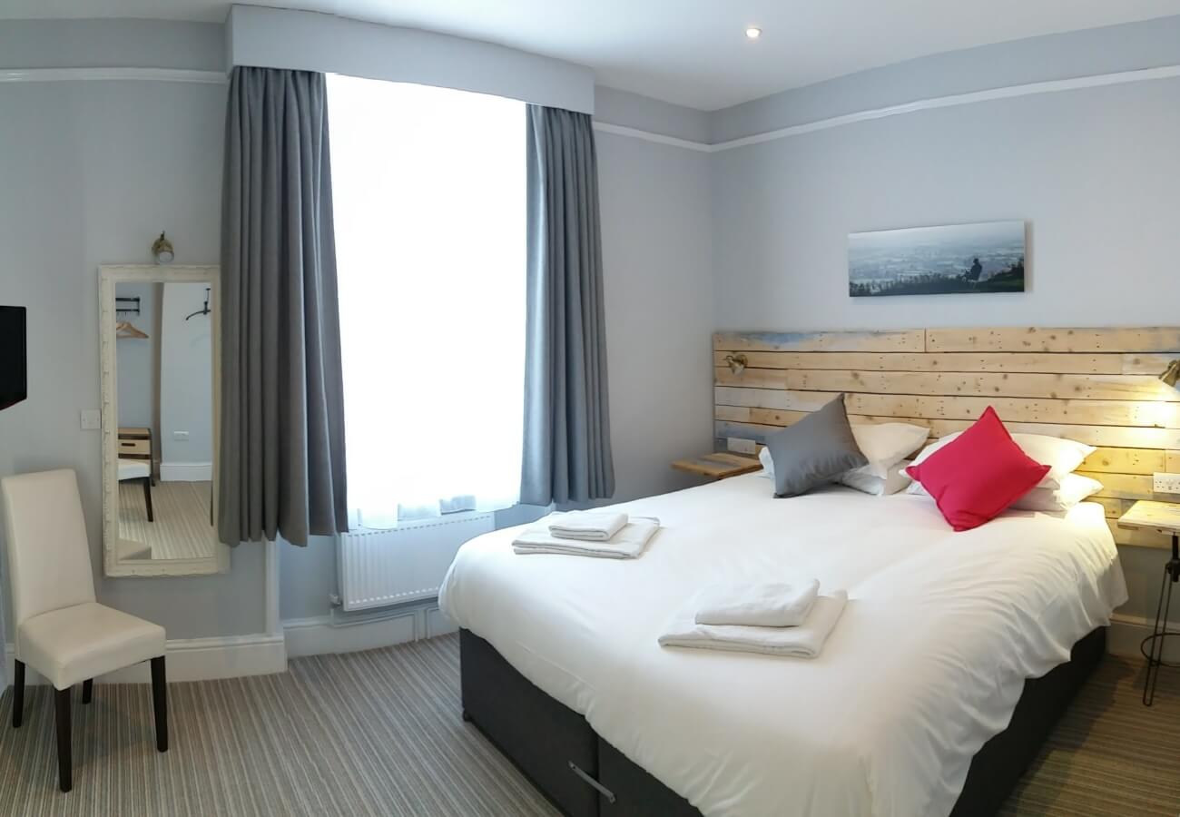 Standard King Double Apartment, Five Valleys Aparthotel, Stroud