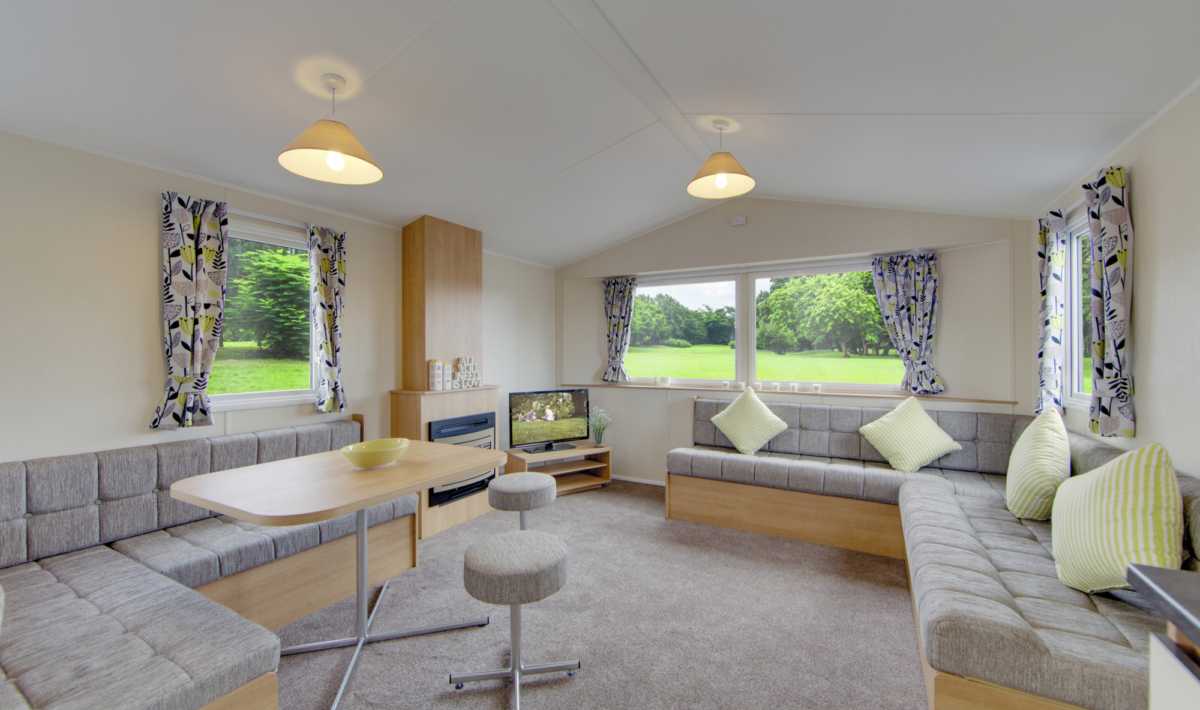 Pet-friendly Classic 10' Wide 2 bedroom Holiday Home, Cornwall Beach Resort